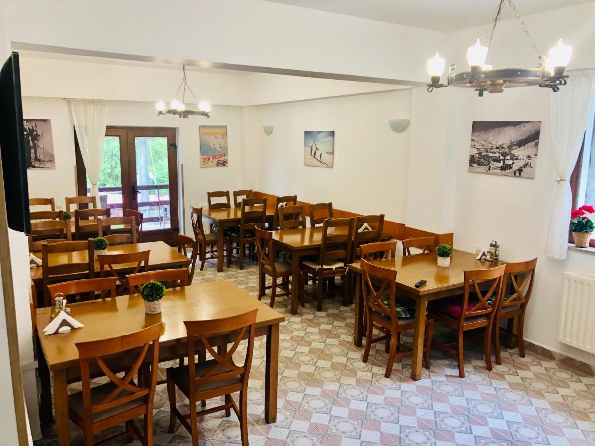 Pensiune & Restaurant Kalinder Buşteni Εξωτερικό φωτογραφία